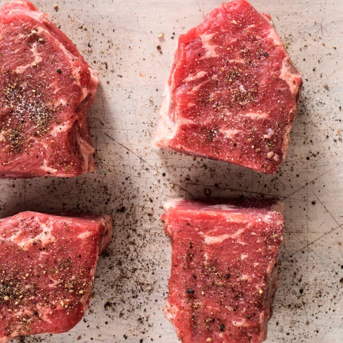 Season steak before cooking outlet